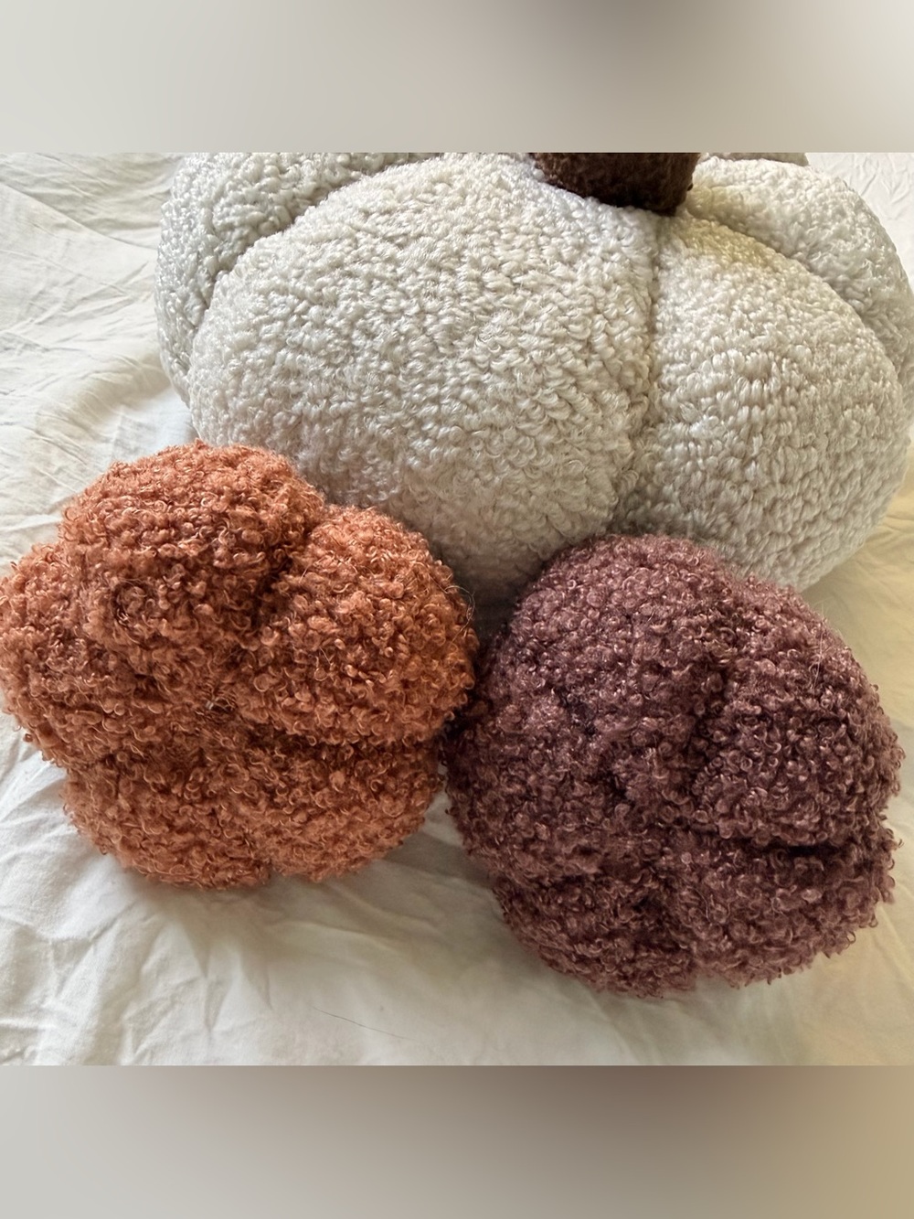 Brand New Plush Sherpa Fabric Beige Brown Pumpkin Trio Halloween Fall Home Decor - Picture 4 of 11